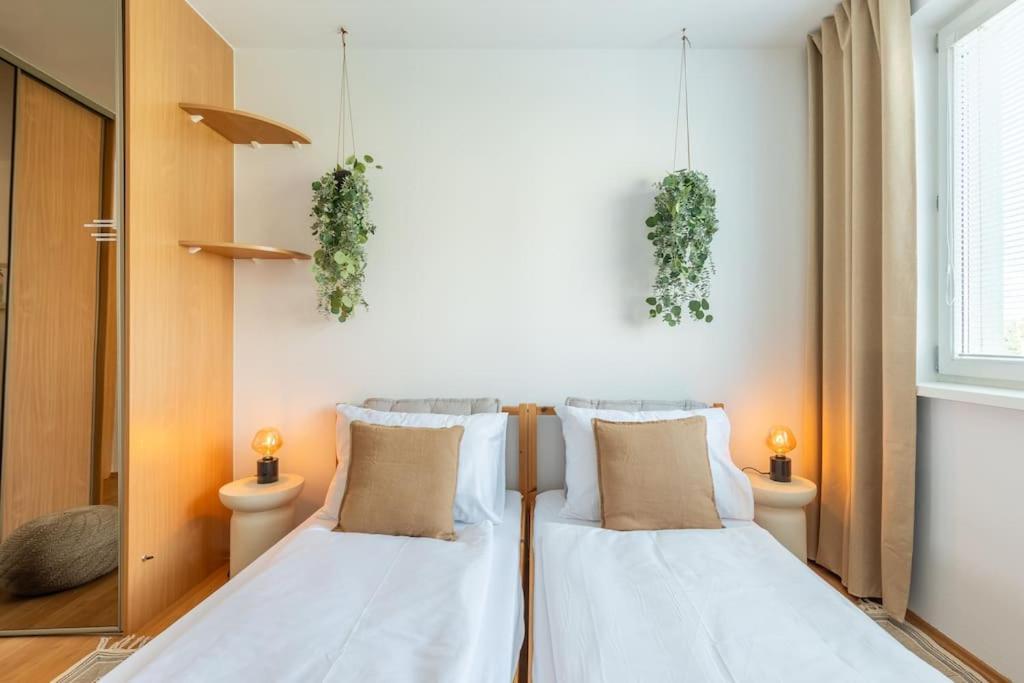 Duna Retreat: City Serenity บราติสลาวา ภายนอก รูปภาพ