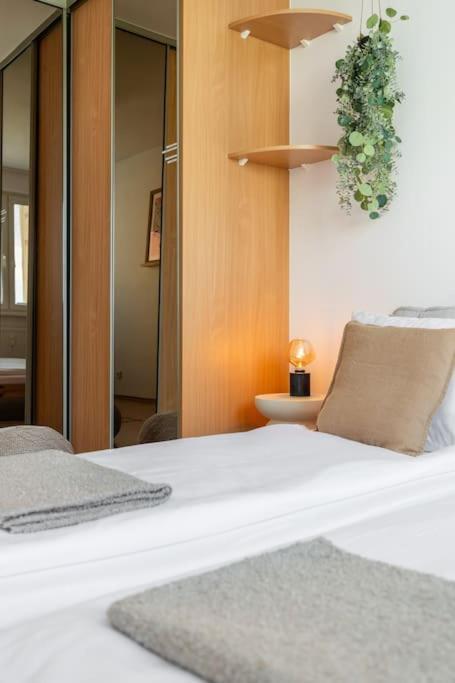Duna Retreat: City Serenity บราติสลาวา ภายนอก รูปภาพ